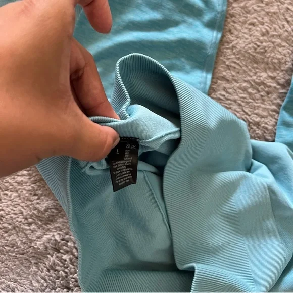 Alphalete Set - Picture 2 of 7